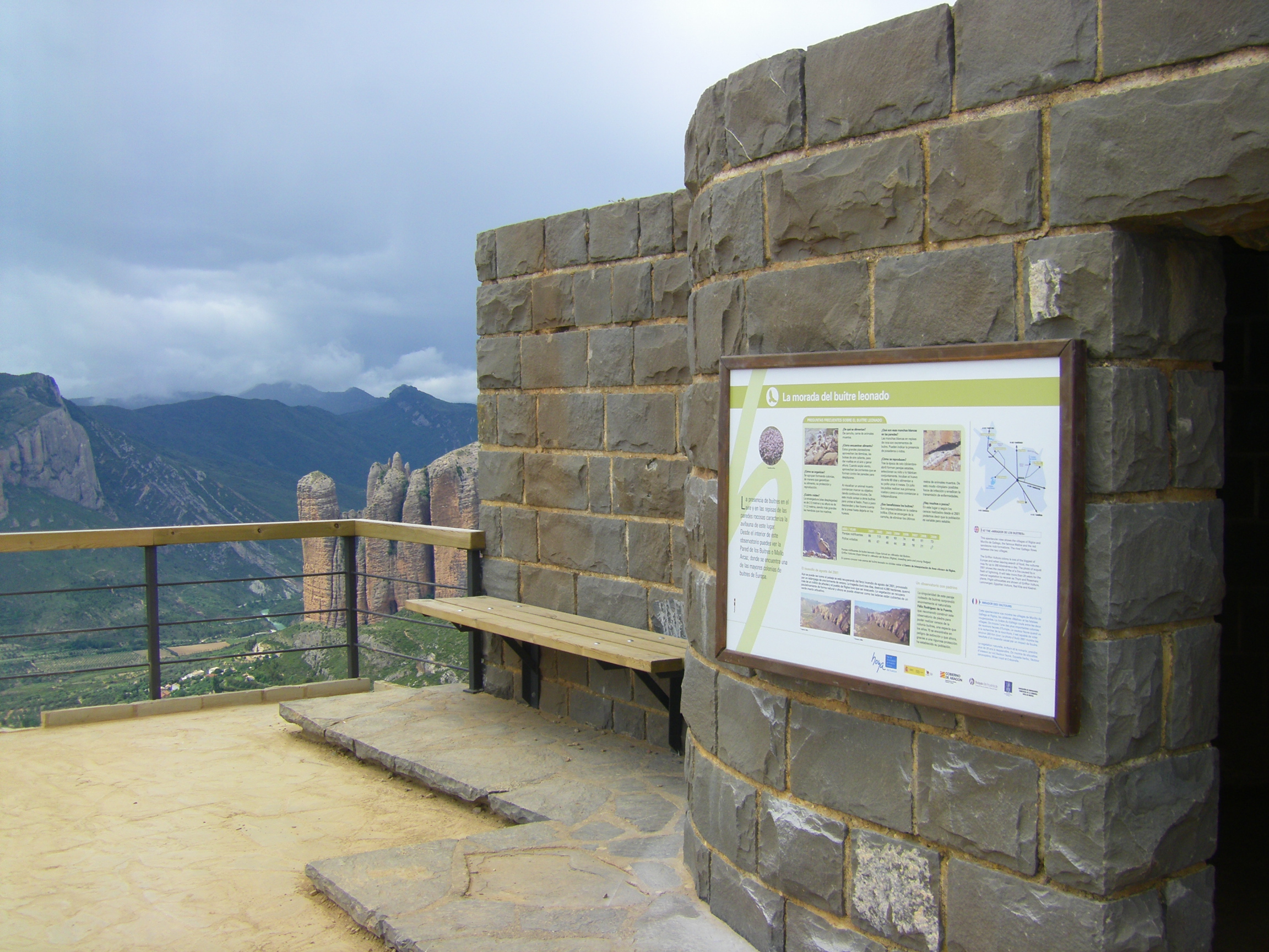 Mirador de los Buitres en Sarsamarcuello