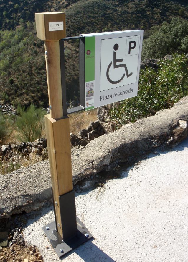 Parking delimitado para PMR